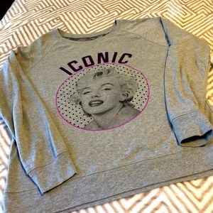 Last call Marilyn Monroe Sweatshirt SzXL Grey and pink reversible